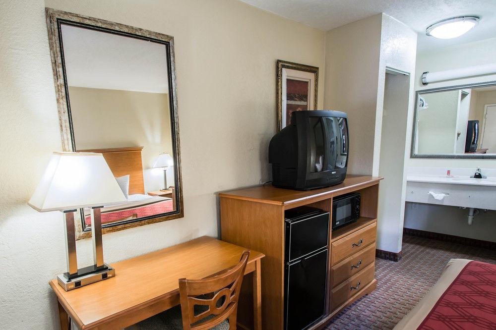 Quality Inn Atlantic Beach-Mayo Clinic Jax Area Exterior foto